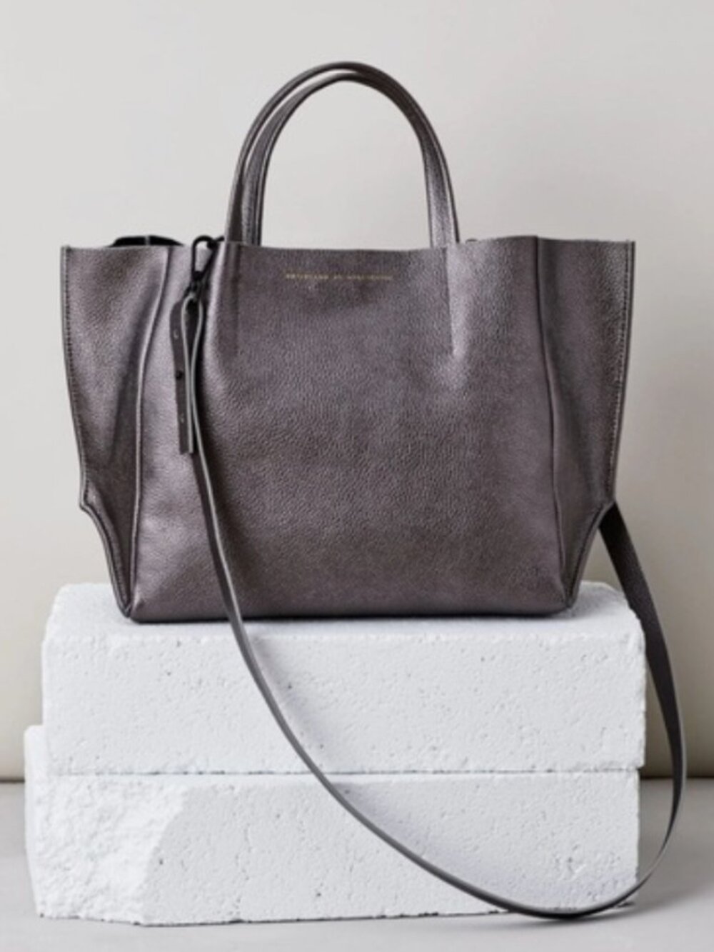 Ampersand As Apostrophe Half Tote "NEW"